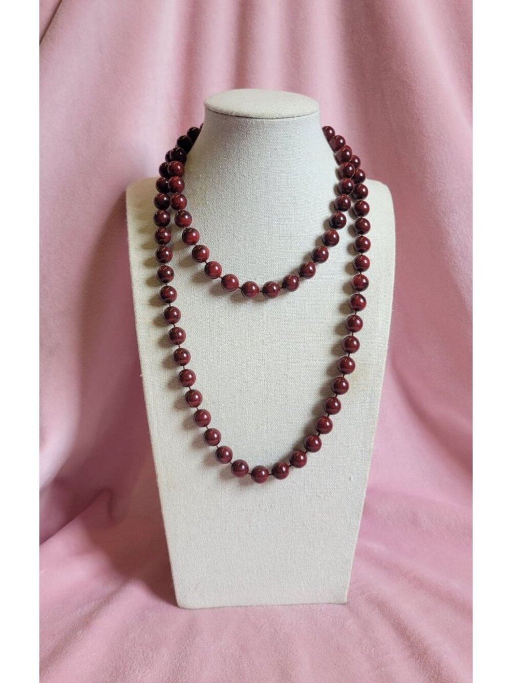 Vintage Sarah Coventry Signed Burgundy Round Beaded Long dark red Necklace N1F